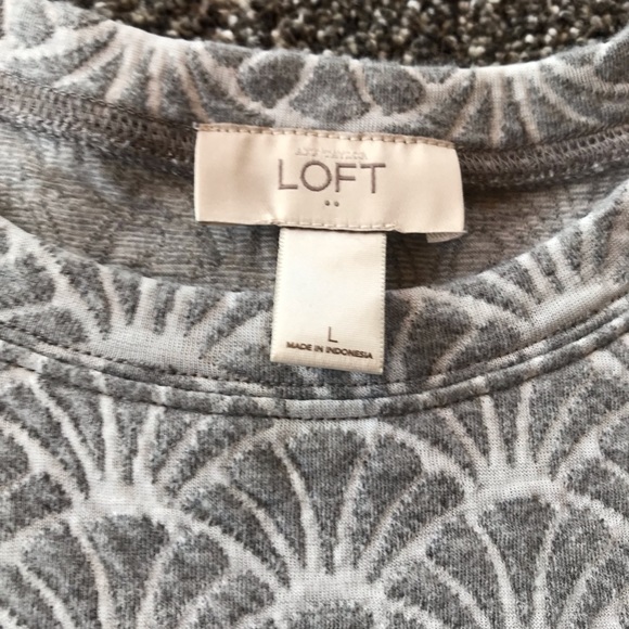 Loft Lightweight Elbow Sleeve Patterned Top - Picture 6 of 6